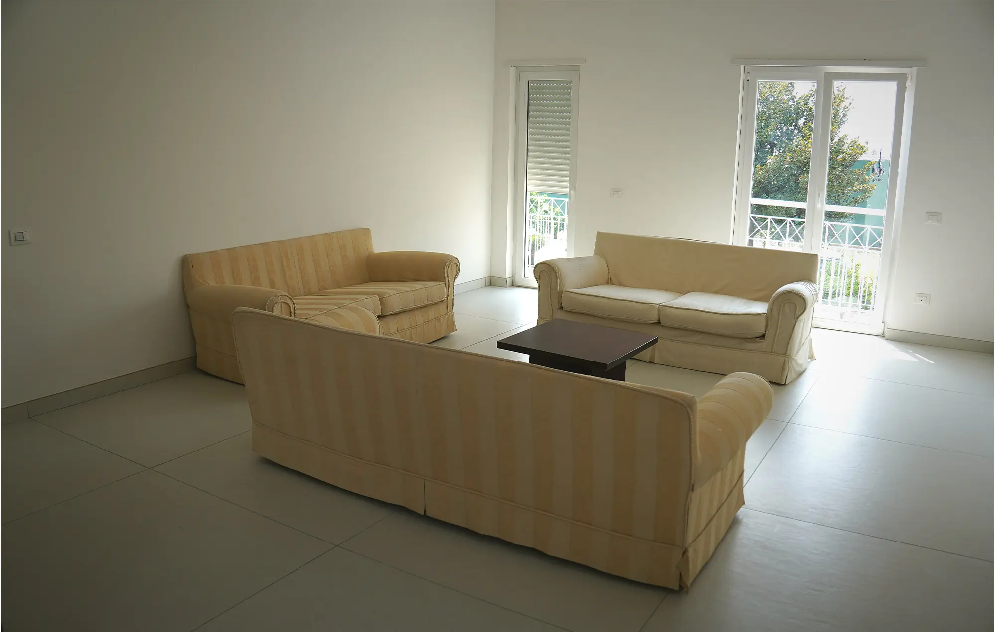 Zona living residence